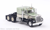 86252 Kenworth W900 Sattelzugmaschine, grün/schwarz. 1:87