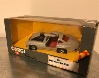 0811 Corgi-Toys Mercedes Benz 300 SL Flügeltürer. 1:36