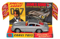 CR26101 Aston Martin DB5 James Bond, Silber. 1:46